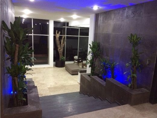 Casa de lujo en Ciudad López Mateos, Atizapán de Zaragoza