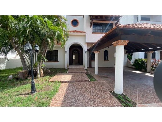 Luxury home in Colonia Benito Juárez, Villa de Tezontepec