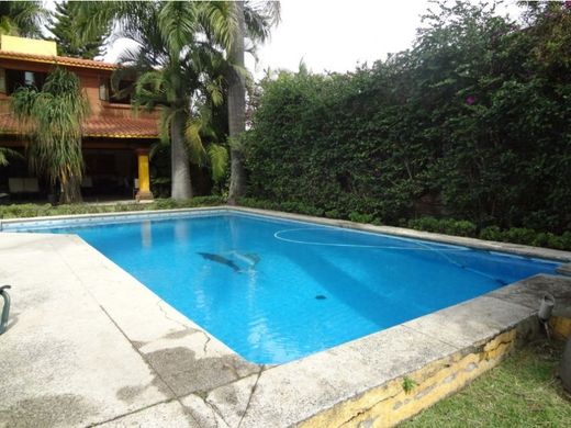 Residential complexes for sale in Jiutepec