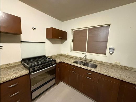 Luxury home in Guadalupe, Nuevo León