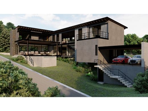 豪宅  Valle de Bravo, 墨西哥州