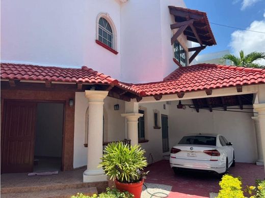 منزل ﻓﻲ Cancún, Benito Juárez