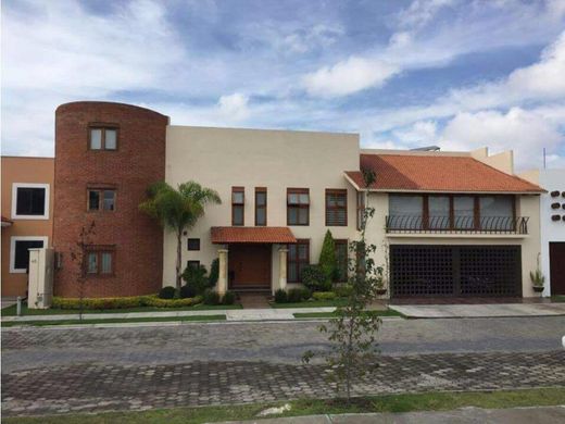 Luxury home in Puebla