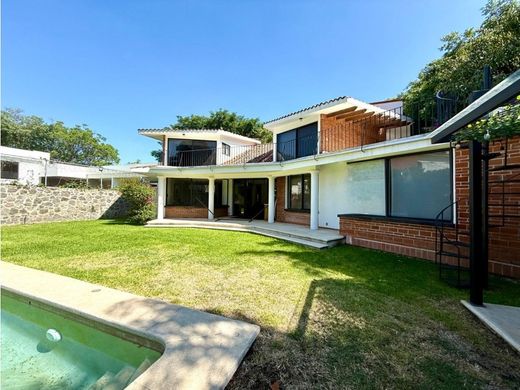 Luxury home in Jiutepec, Morelos