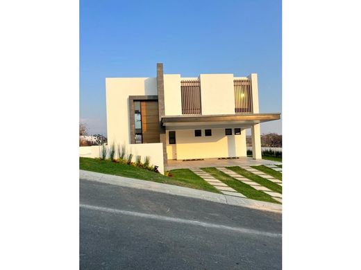 Luxury home in Atlatlahucan, Morelos
