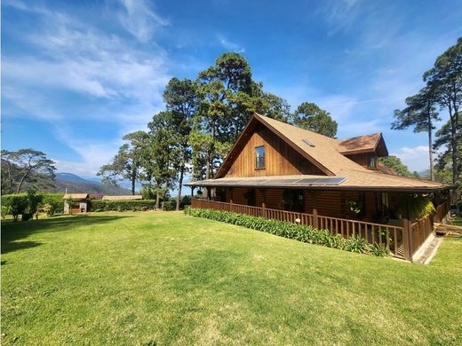 Casa de lujo en Valle de Bravo, Estado de México