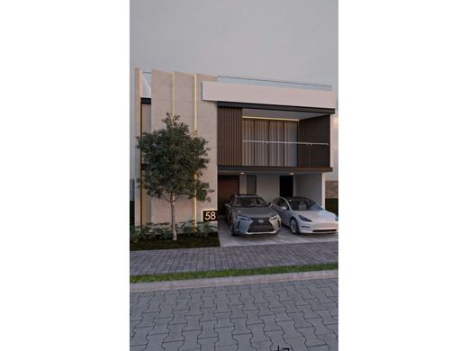 Luxury home in Santa Clara, Ocoyucan