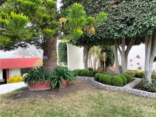 Luxury home in Ciudad López Mateos, Atizapán de Zaragoza