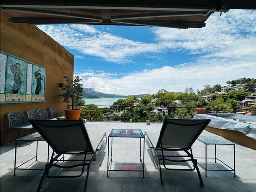 Complexes résidentiels à Valle de Bravo, Estado de México