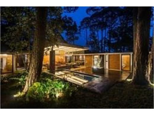 Элитный дом, Валье-де-Браво, Valle de Bravo