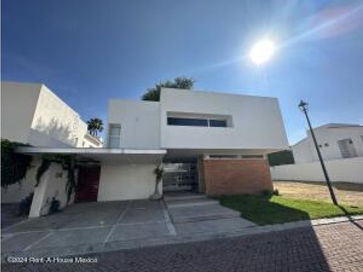 Casa di lusso a Santiago de Querétaro, Querétaro