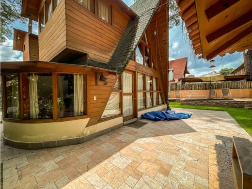 Chalet en Valle de Bravo, Estado de México