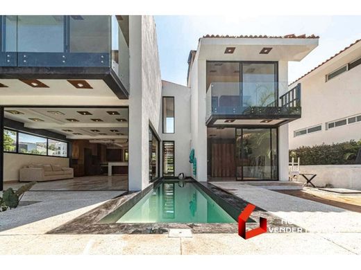Luxury home for sale in Emiliano Zapata