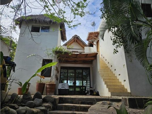 豪宅  Chacalilla, San Blas