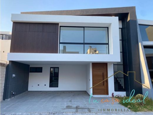 Casa de lujo en San Pedro Cholula, Estado de Puebla