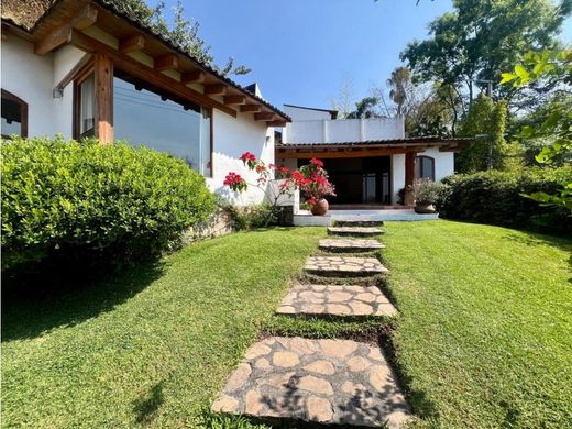 Valle de Bravo, メヒコ州の高級住宅