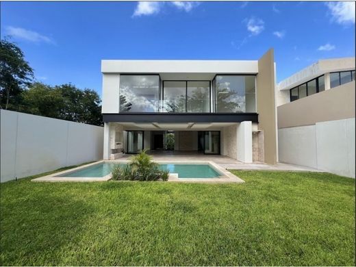 Πολυτελή κατοικία σε Mérida, Estado de Yucatán