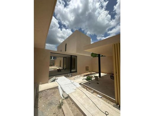 Πολυτελή κατοικία σε Mérida, Estado de Yucatán