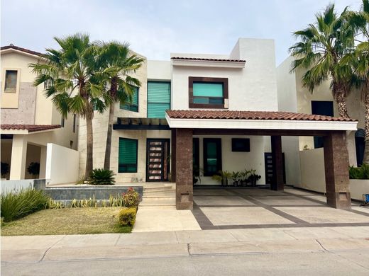 Maison de luxe à Hermosillo, Sonora