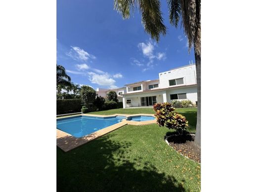 Luxus-Haus in Atlatlahucan, Morelos