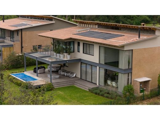 Residential complexes in Valle de Bravo, Estado de México