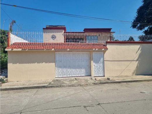 Cárdenas, Estado de Tabascoの高級住宅