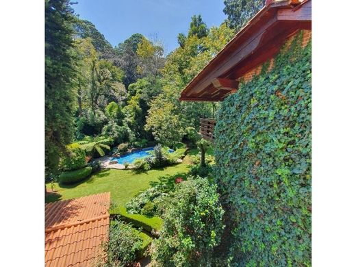 Πολυτελή κατοικία σε Valle de Bravo, Estado de México