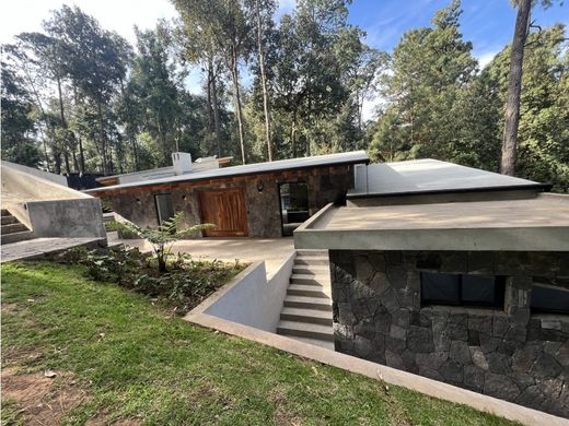 منزل ﻓﻲ Valle de Bravo, Estado de México