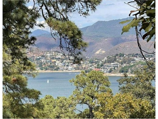 Teren w Valle de Bravo, Estado de México