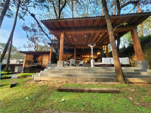 Casa de lujo en Valle de Bravo, Estado de México