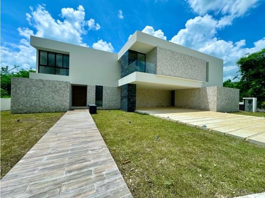 Casa de luxo - Mérida, Iucatã