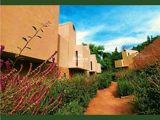 Valle de Bravo, メヒコ州のアパートメント・コンプレックス