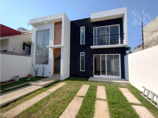 Luxury home in Jiutepec, Morelos