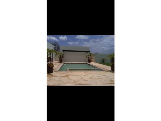 Land in Cholul, Campeche