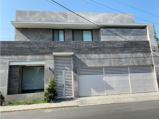 منزل ﻓﻲ San Pedro, China