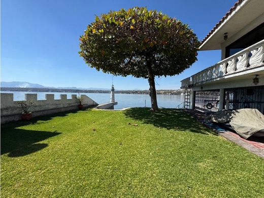 Luxury home in Jojutla, Morelos