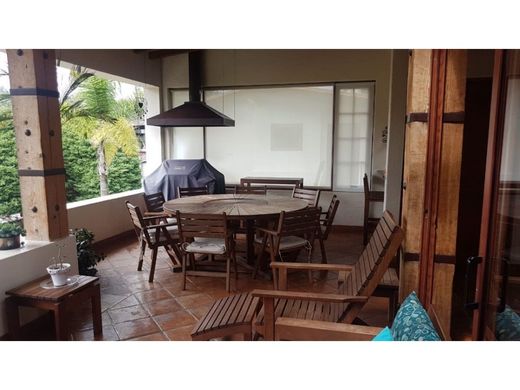 公寓楼  Valle de Bravo, 墨西哥州