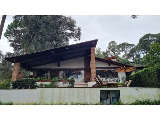 Luxus-Haus in Valle de Bravo, México (Bundesstaat)