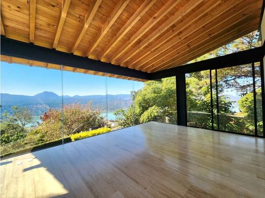 Valle de Bravo, メヒコ州の高級住宅