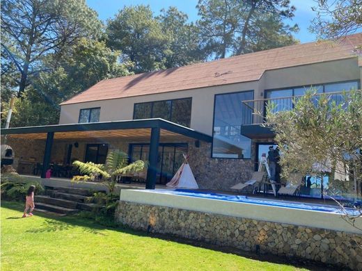 Элитный дом, Валье-де-Браво, Valle de Bravo