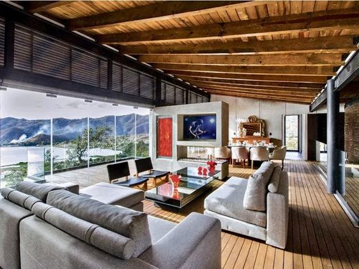 ‏בניין ב  Valle de Bravo, Estado de México