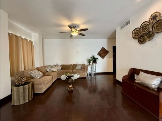 Apartment in San Pedro, China
