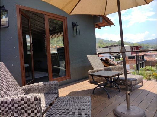 Luxus-Haus in Valle de Bravo, México (Bundesstaat)