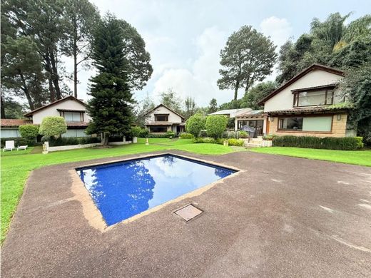 Πολυτελή κατοικία σε Valle de Bravo, Estado de México