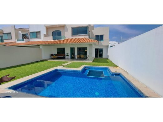 Casa di lusso a Jiutepec, Morelos