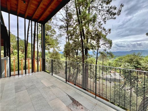 Luxury home in Valle de Bravo, Estado de México