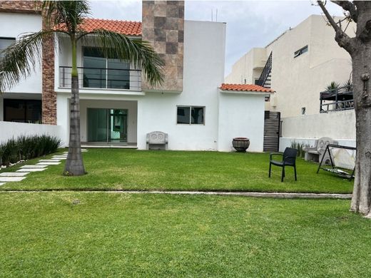 Luxus-Haus in Cuernavaca, Morelos
