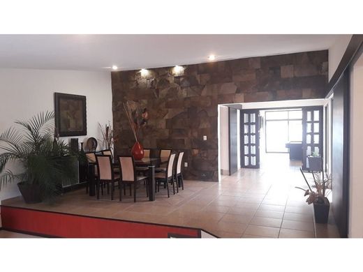 Casa di lusso a Ciudad López Mateos, Atizapán de Zaragoza