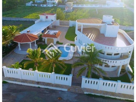 Casa di lusso a Ciudad Madero, Tamaulipas