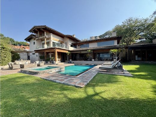 Luxury home in Valle de Bravo, Estado de México